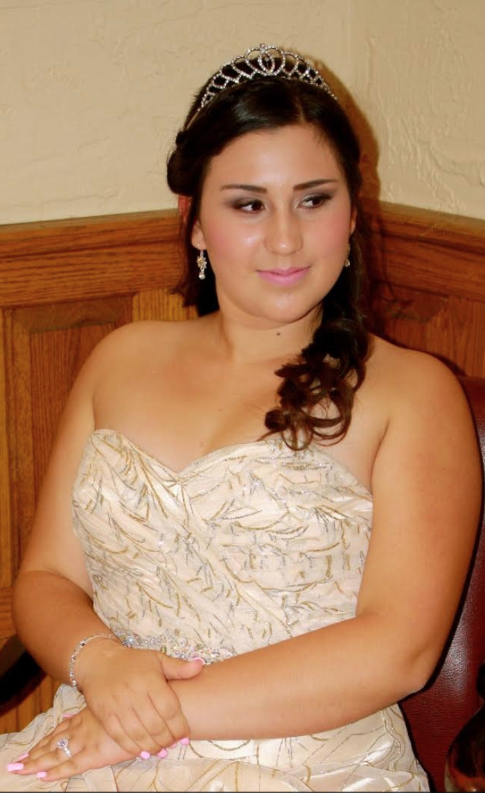 Face: Kat Von D
Eyes: MAC Cosmetics
Blush: MAC Cosmetics
Lips: MAC Cosmetics
Brows: Anastasia Beverly Hills