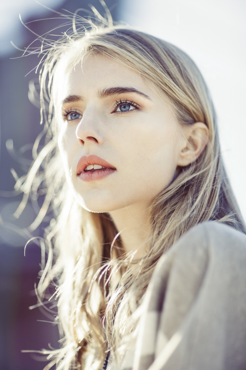 Model: Corinna
Photographer: Henrique Falci