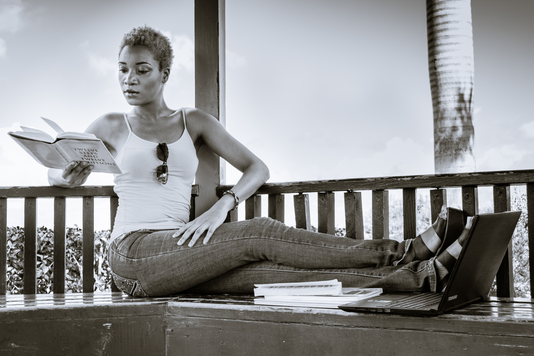 Feed your mind with knowledge and that knowledge will fill you with light.