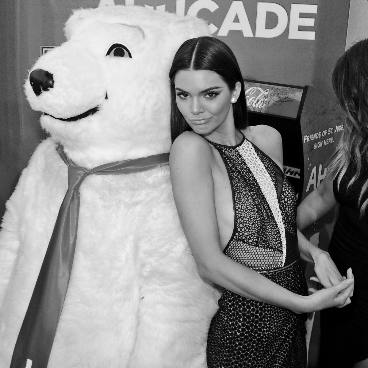 Kendall with Polar Bear - @g.quezada