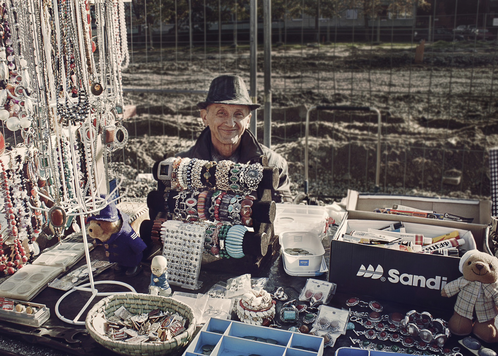 Bazaar : Kalvariju turgus
Vilnius, Lithuania 
2014 autumn
